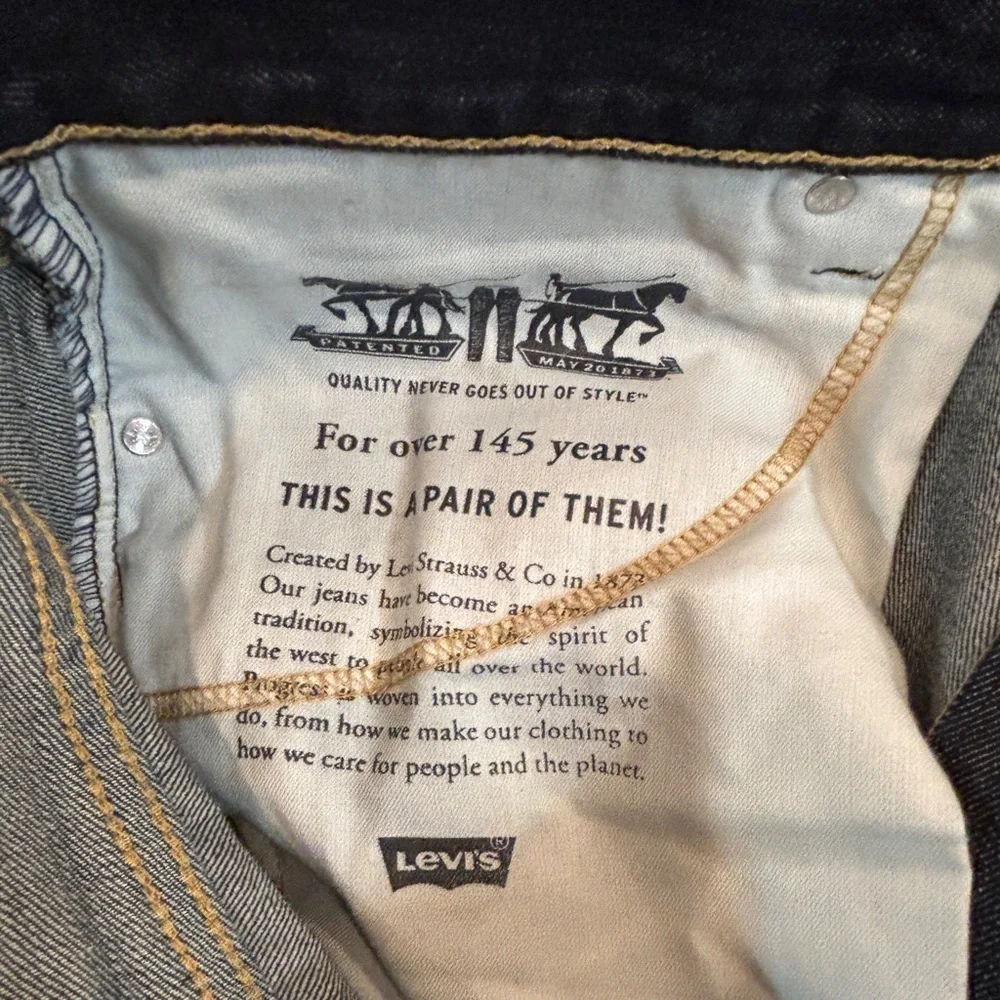 Men’s Levi’s 559 Dark Wash Jeans 44 Waist 29 Length New